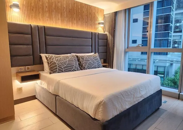 Bgc Cosy Vibe Uptown Parksuites